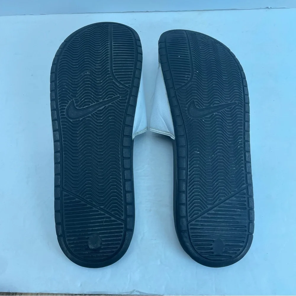 Nike Men's Benassi Slides Size 13 Slide Sandals Iconic Nike Swoosh Black/White